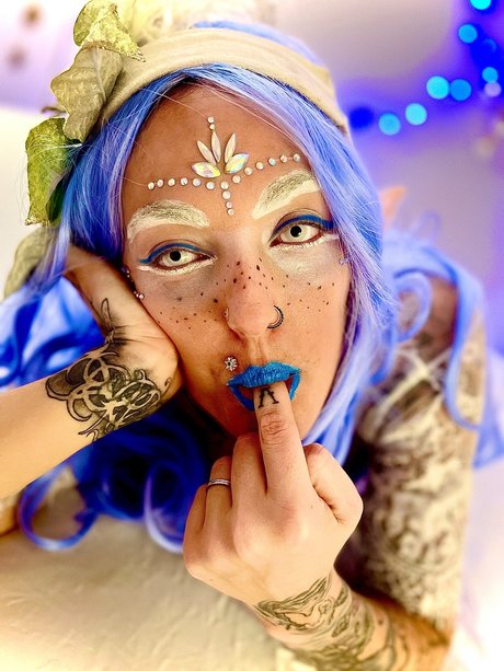 Lavender Poppy perfect pornstar pic