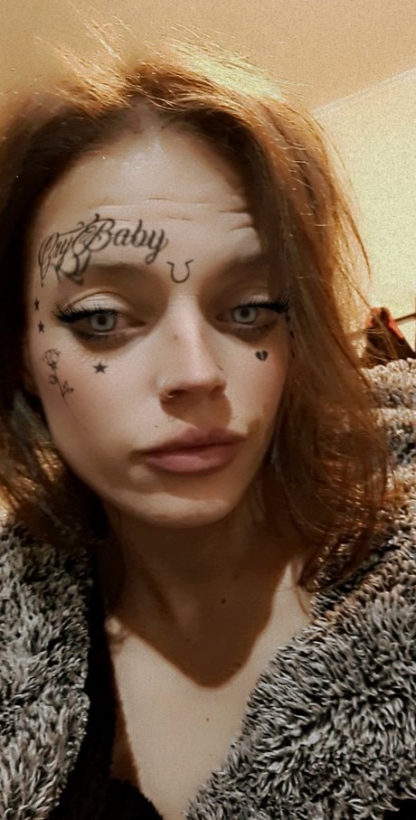 LilLunaJade free model image