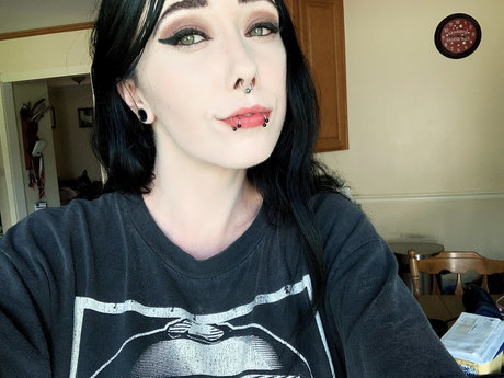 Lillith Black pornstar art archive