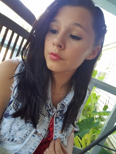 lil Emo Mami pornstar art gallery