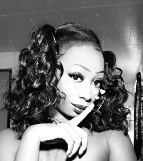 Spell hot actress pictures