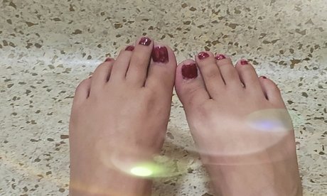 Lovelyfeet_ beautiful pornstar pic