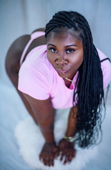 Ashley B star hot pic