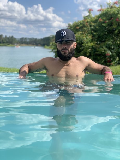 theonlylouie model beautiful images