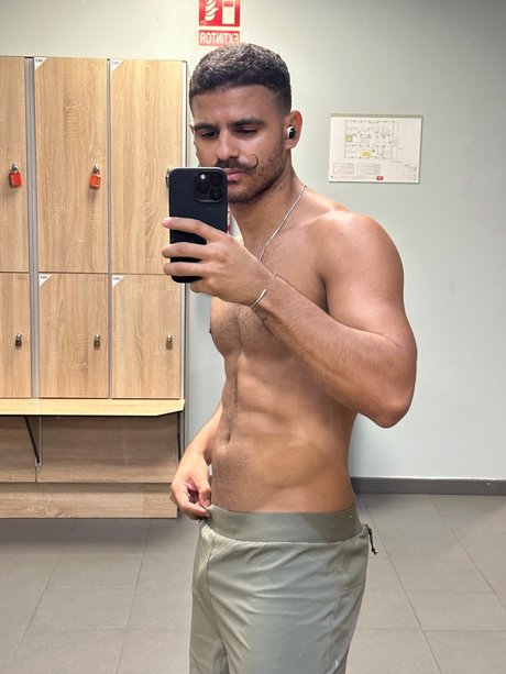 Link model pornographic photos