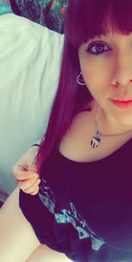 Looolii art actress photos