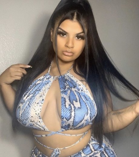 London Bank FREE PAGE model perfect pictures