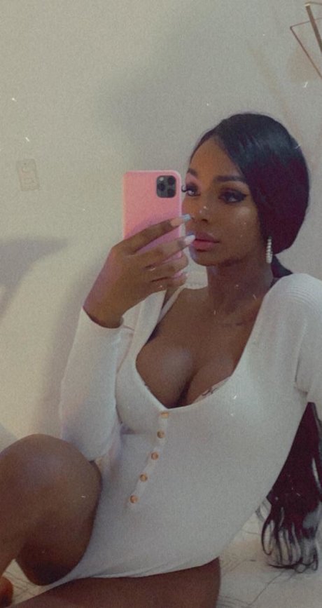 Liz Samantha pornstar adult galleries