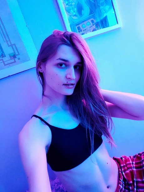 Liv Grundy art pornstar photo