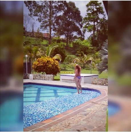 litzyG pornstar beautiful photos