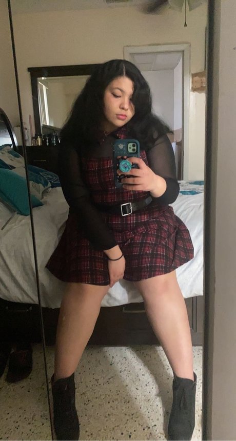 Lizzy Heart star beautiful galleries