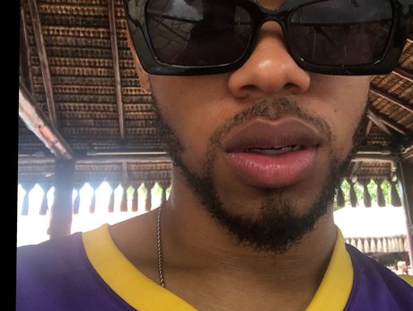 yan loroza star naked pictures