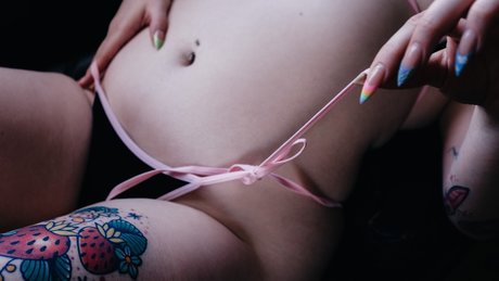 Marina Meow free model pics