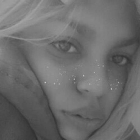 Mariel Guzm n sexy star pictures