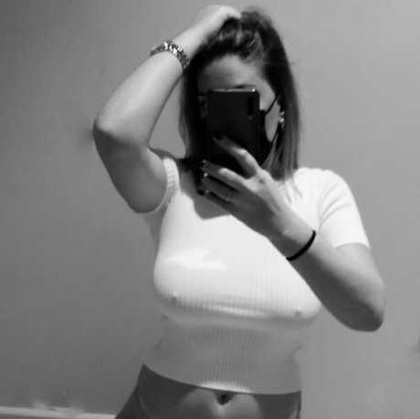 Maria Sauvage adult star picture