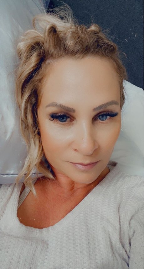 Mama J naked pornstar archive