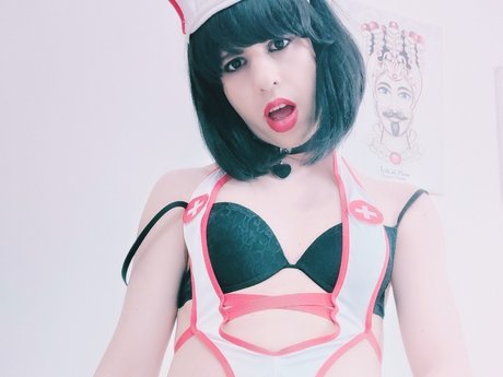 Melissa Miele art model archive