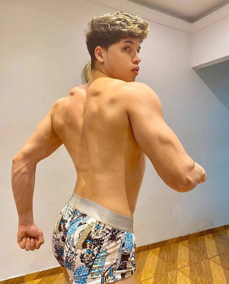 Mathews Cunningham xxx pornstar image