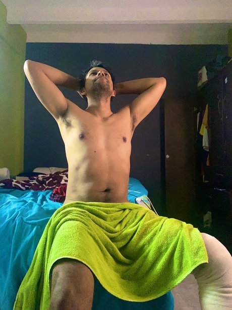 Masturmania_ sexy actress image