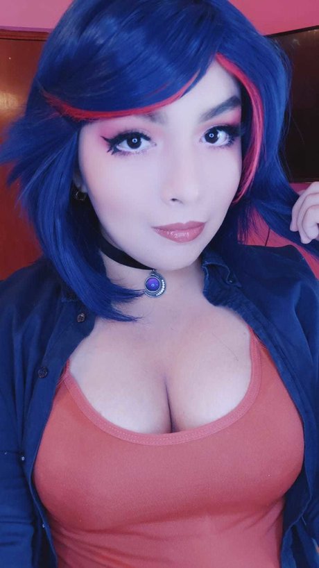 Mily Strife hd pornstar galleries