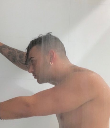 Miguel Diaz nude model pictures