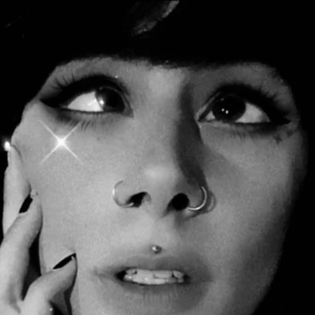 Mia Von Fox pretty actress pic