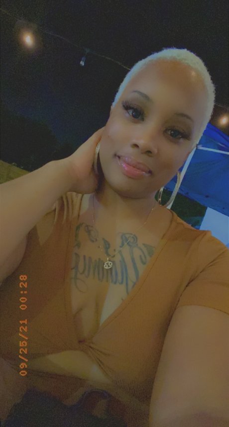 Mia Da Great model naked gallery