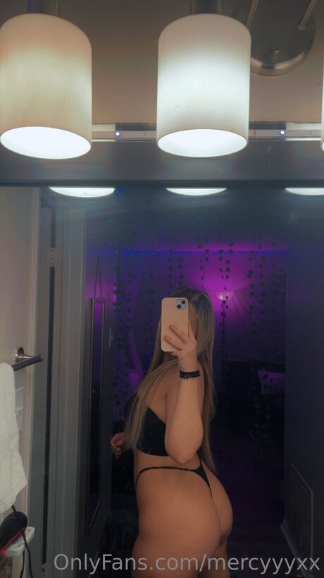 mercyyyxx pornstar beautiful pictures