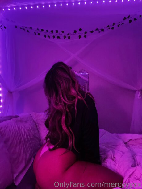 mercyyyxx naked actress pictures