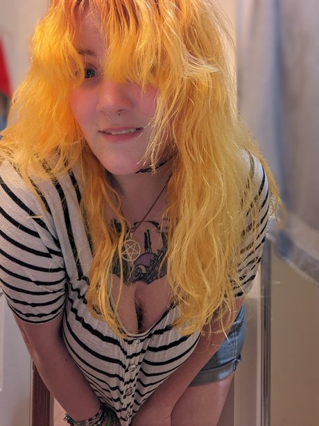 Ginger Snap_ star pretty img