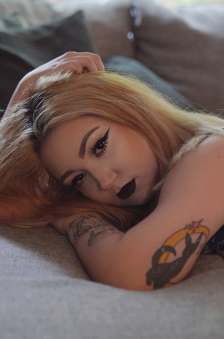 Modeko erotic pornstar pictures