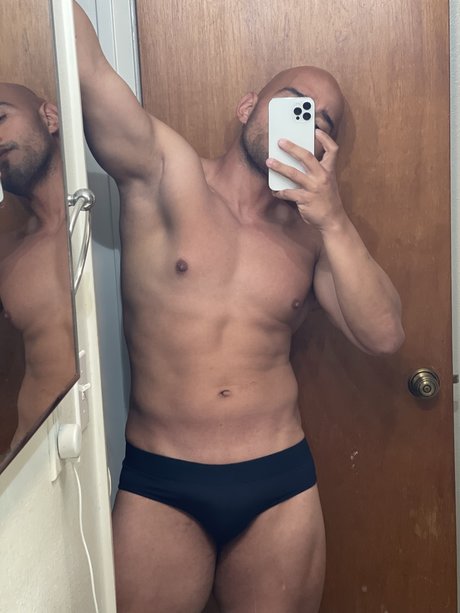 Mizrha Sanz actress pictures