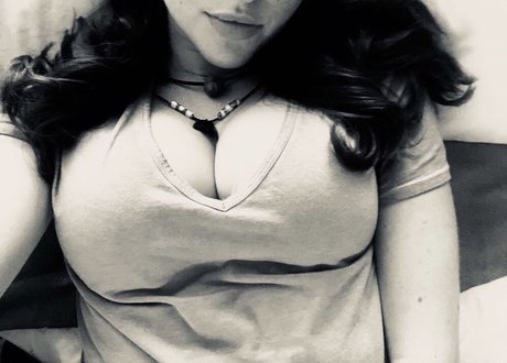 Vixie hd pornstar picture