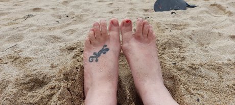 Naked Sole star naked photo