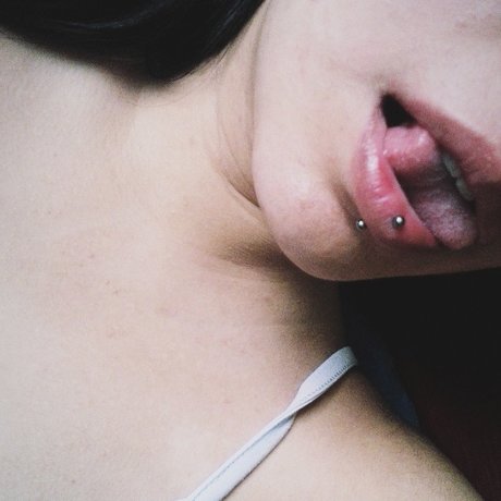 naive nudity naked star photos