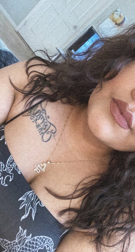 Nadia Love pornstar high quality images