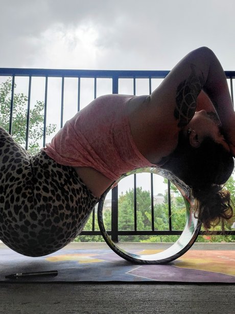 MsYoga free model img