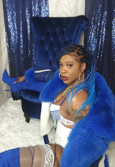 Ms Luscious Nights nice star photos