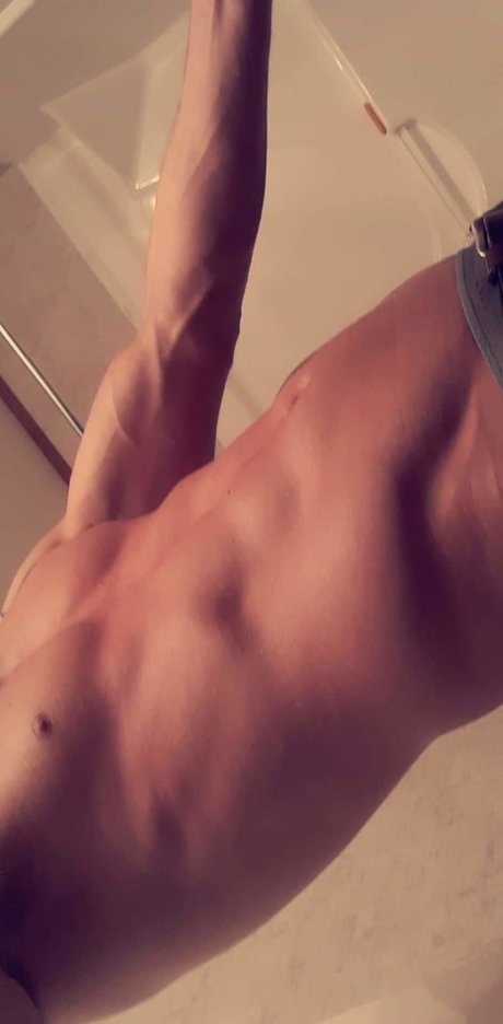 Aaron B xxx actress photos