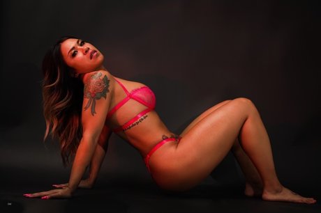 Mo Your Tattooed Asian Unicorn model sex images