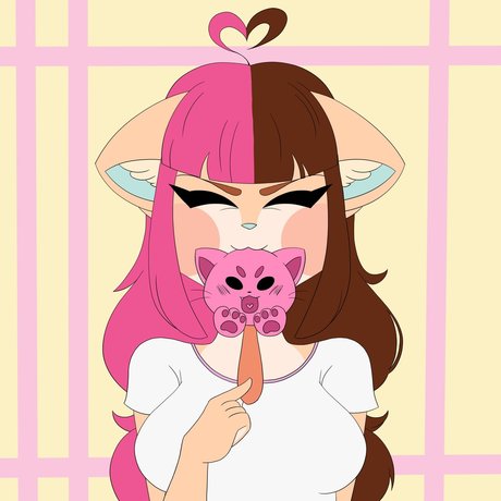 Momoka Lovetree erotic pornstar galleries