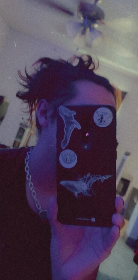 _SmallJay_ naked actress photos