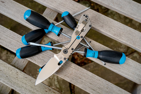 Naughty Knives xxx star photo