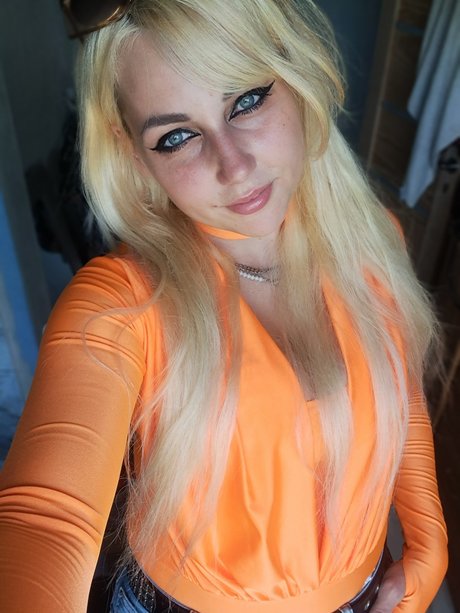 Naughty Goddess C model hot gallery