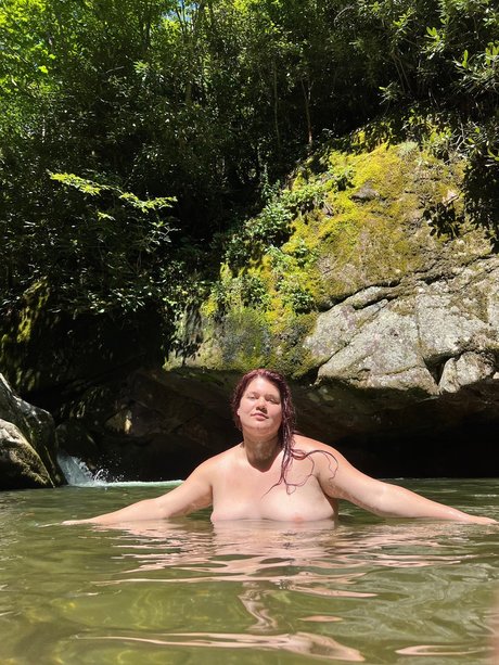 Nature Nina art star photo