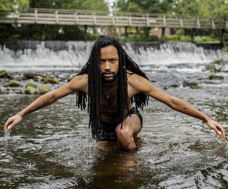 Naturelocs porn actress image