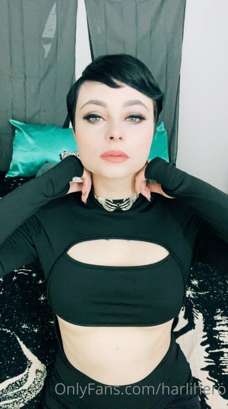 Harlihero pornstar erotic picture