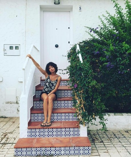 Anna Castillo pretty star galleries