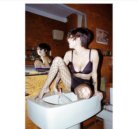 Giorgia Soleri erotic model pictures