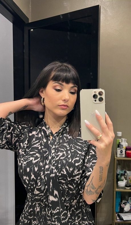 Giorgia Soleri model free images